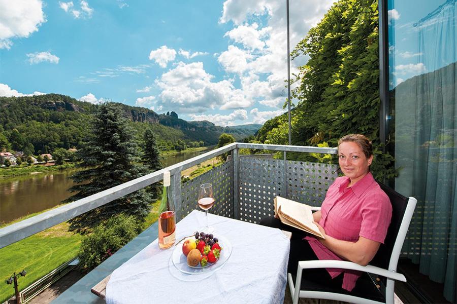 Landgasthaus Ziegelscheune Hotel Krippen Exterior foto